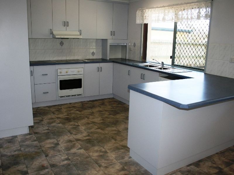 125 Rasmussen Avenue, Salonika Beach QLD 4740