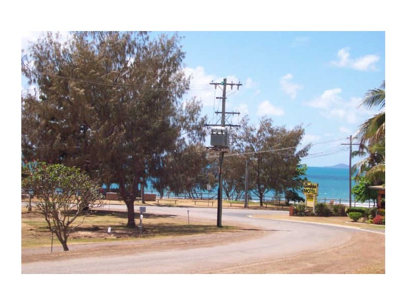 9 Crichton Street, Sarina Beach QLD 4737