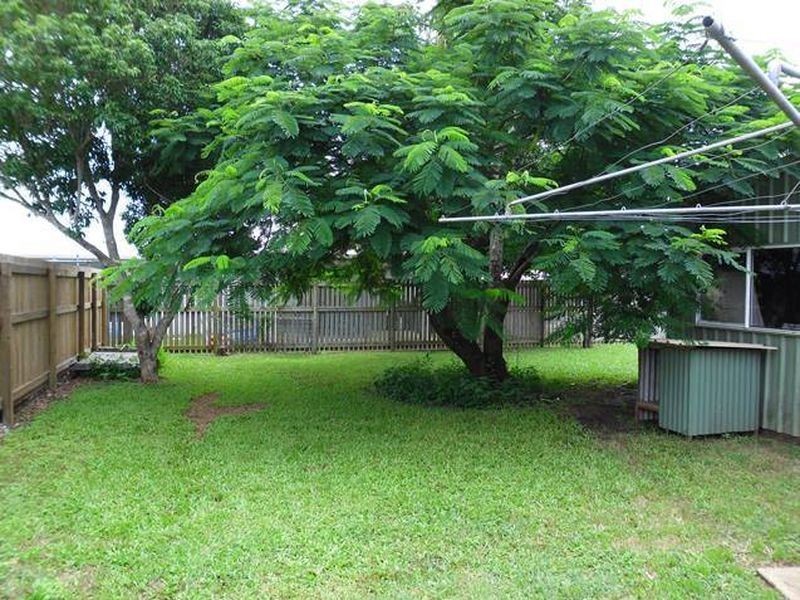 31 Cemetery Road, Sarina QLD 4737