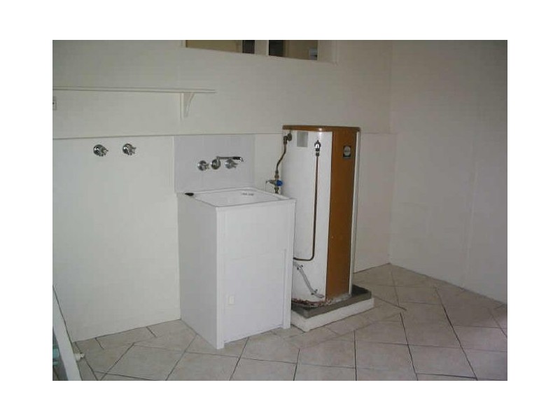 75 Broad Street, Sarina QLD 4737