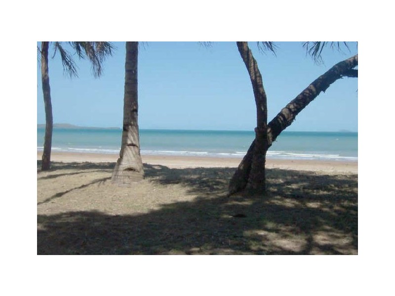 Armstrong Beach QLD 4737