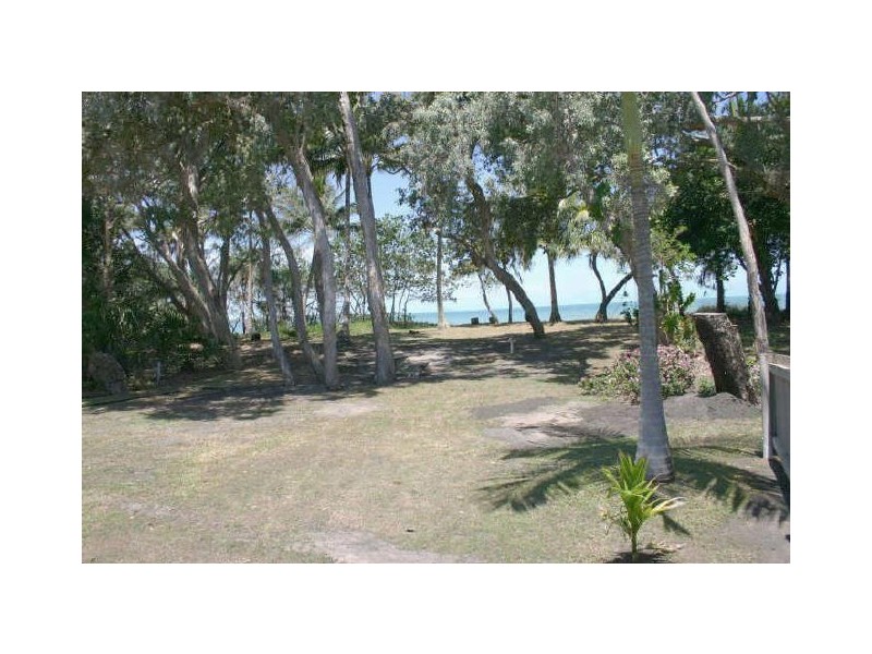 Armstrong Beach QLD 4737