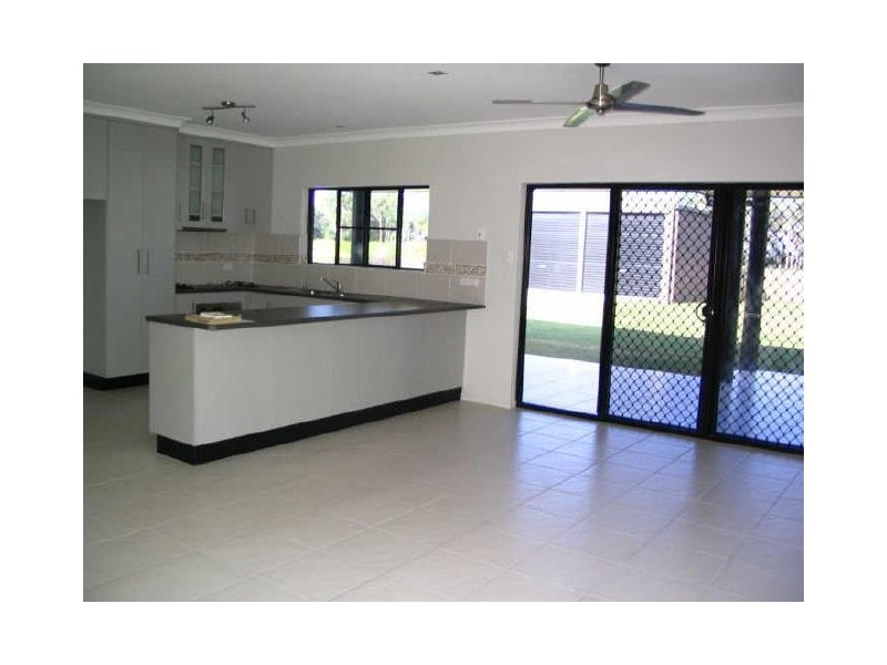 16 Swan Street, Armstrong Beach QLD 4737