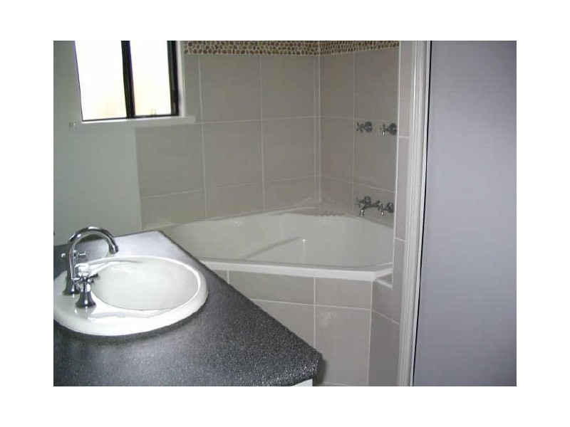 16 Swan Street, Armstrong Beach QLD 4737