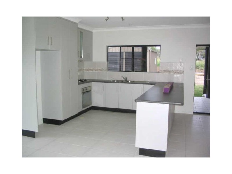 16 Swan Street, Armstrong Beach QLD 4737