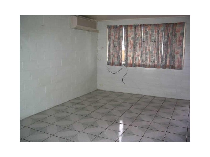 1/45 Beach Road, Sarina QLD 4737