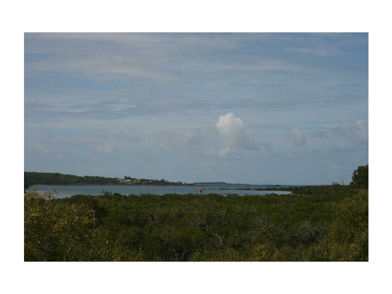 10 Morris Street, Campwin Beach QLD 4737