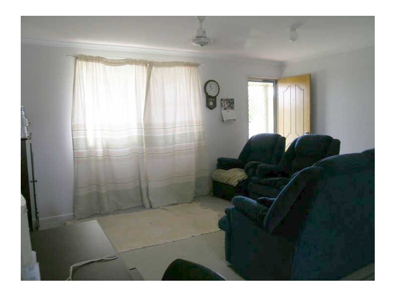 31 Cemetery Road, Sarina QLD 4737
