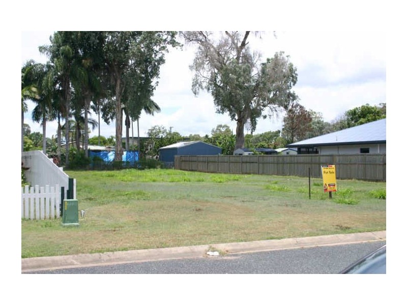 3 Rasmussen Court, Armstrong Beach QLD 4737