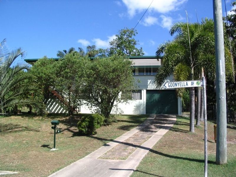 2 Goonyella Avenue, Sarina QLD 4737