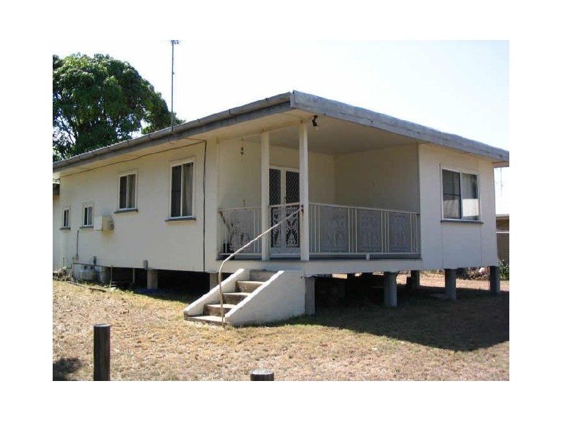 2 Melba Street, Armstrong Beach QLD 4737