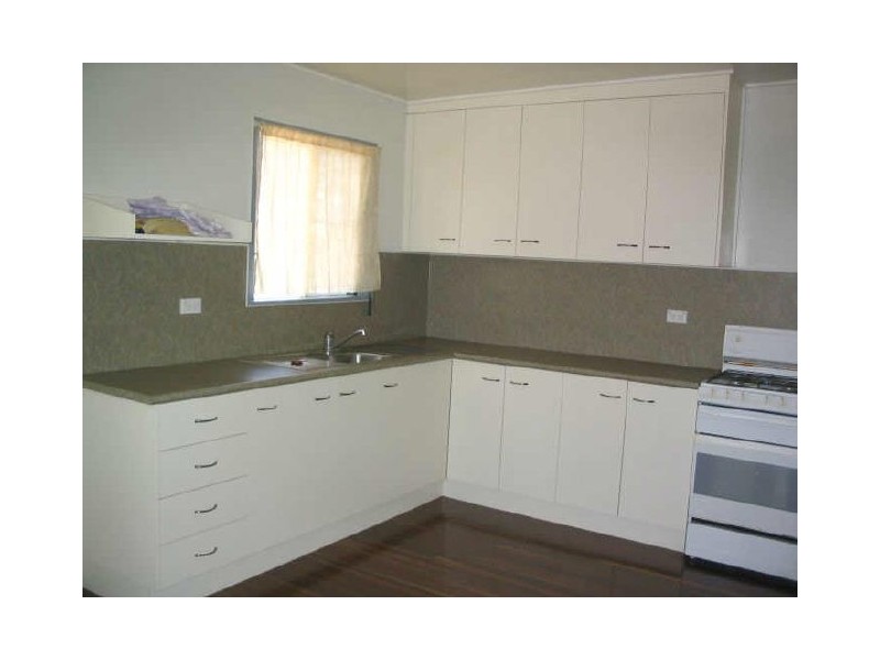 2 Melba Street, Armstrong Beach QLD 4737