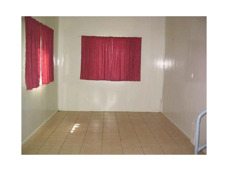 2 Melba Street, Armstrong Beach QLD 4737