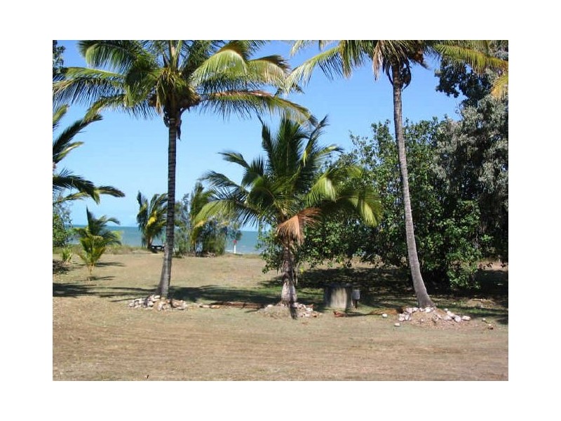 2 Melba Street, Armstrong Beach QLD 4737