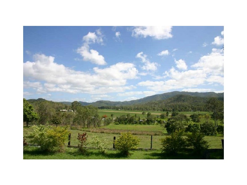 Oakenden QLD 4741