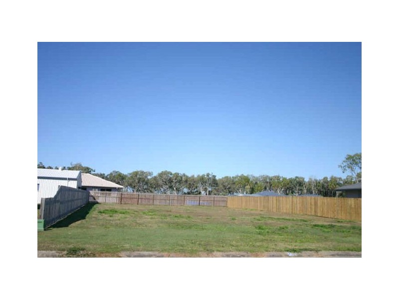 24 Swan Street, Armstrong Beach QLD 4737