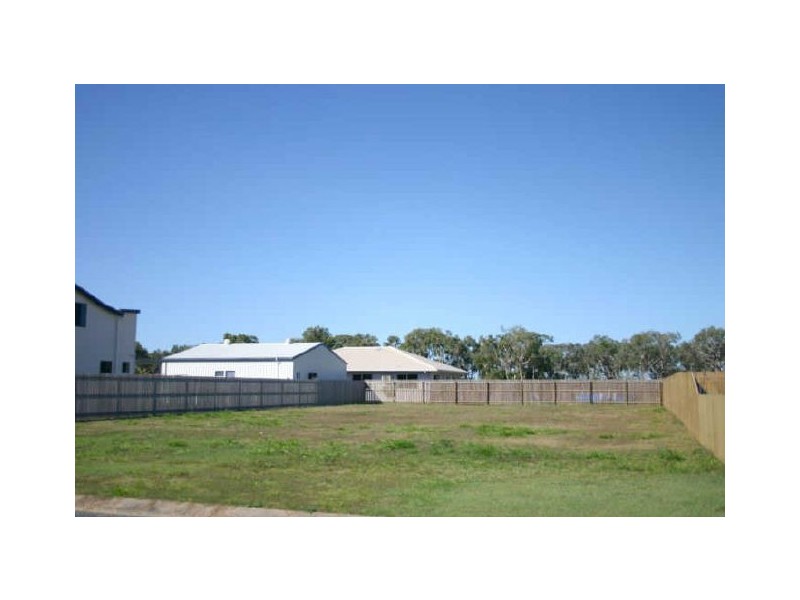 24 Swan Street, Armstrong Beach QLD 4737