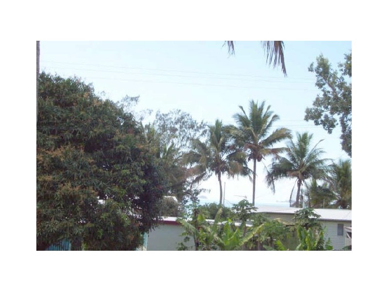 Armstrong Beach QLD 4737