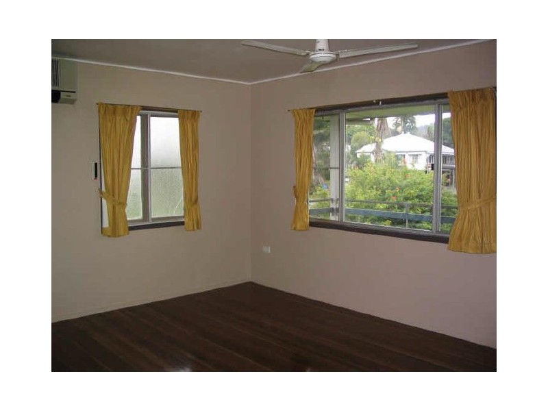 10 Brandon Street, Sarina QLD 4737