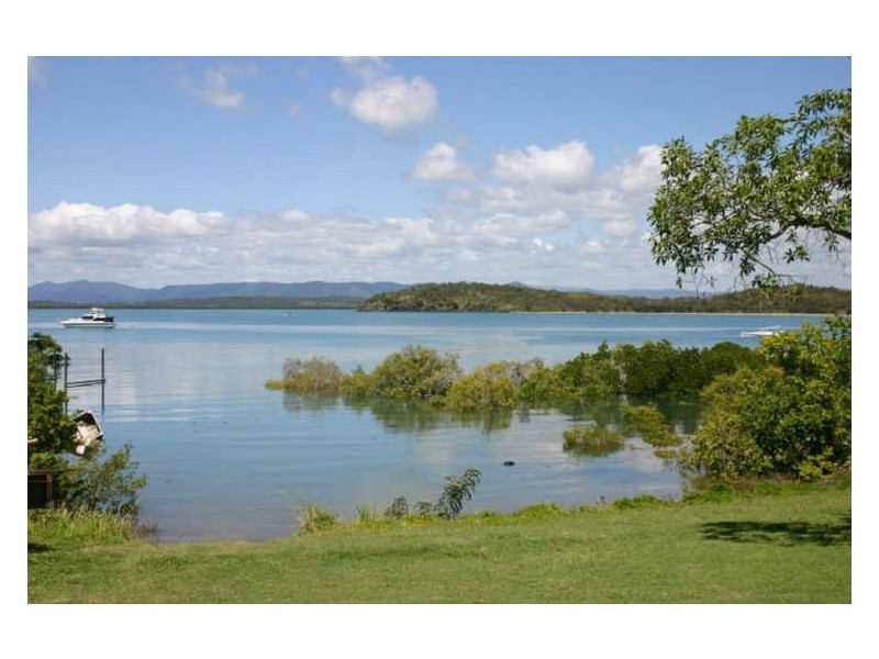 21 Brooksfield Drive, Sarina Beach QLD 4737