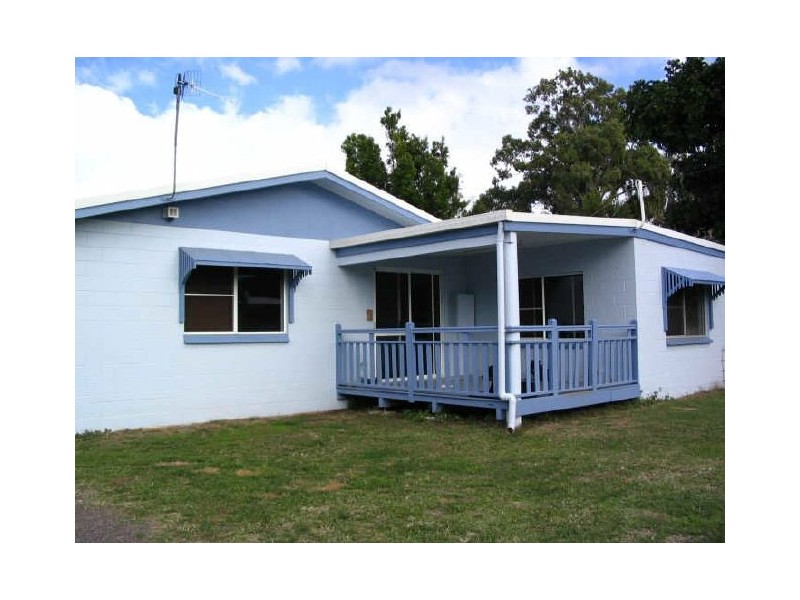 5 Crescent Street, Armstrong Beach QLD 4737