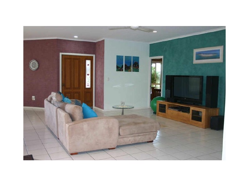 Salonika Beach QLD 4740