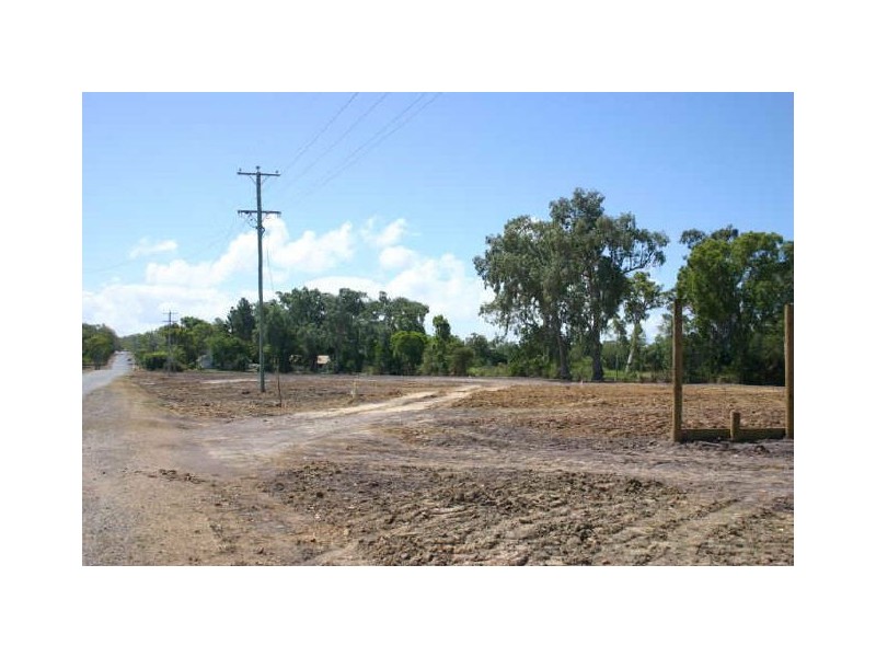 Armstrong Beach QLD 4737