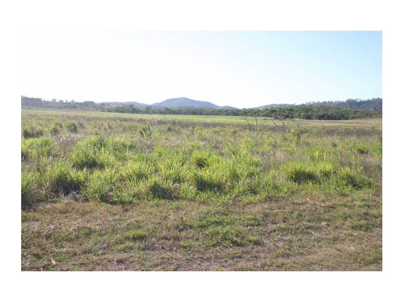 L8 Finato Road, Sarina Beach QLD 4737