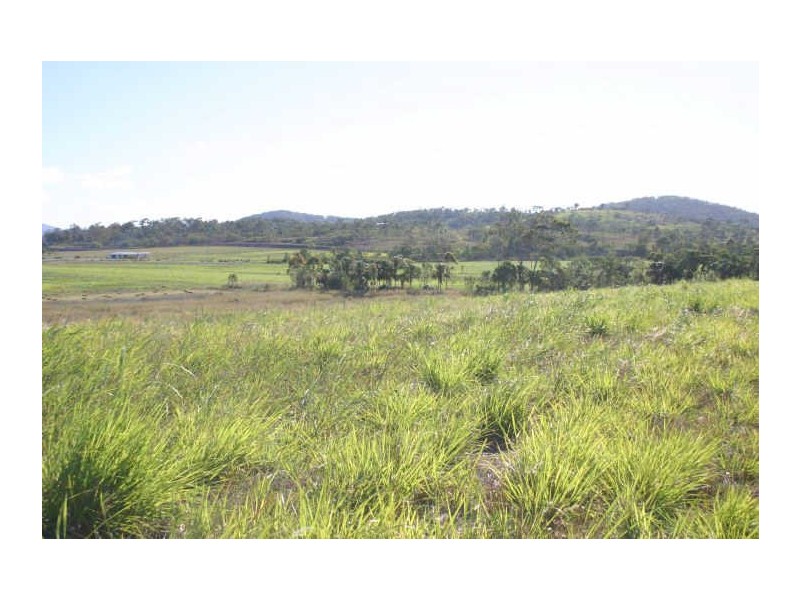 L8 Finato Road, Sarina Beach QLD 4737