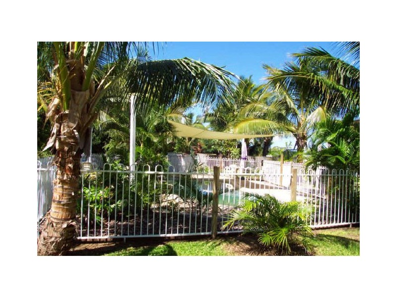 Salonika Beach QLD 4740