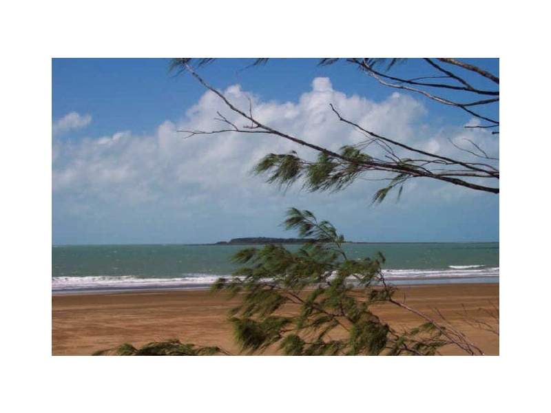 Salonika Beach QLD 4740