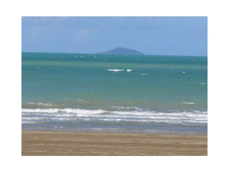 Armstrong Beach QLD 4737