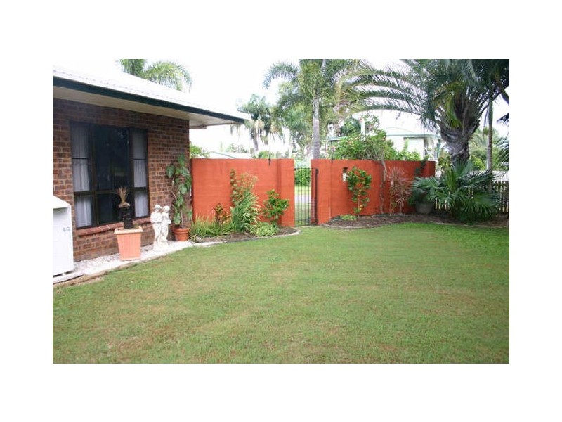 Armstrong Beach QLD 4737