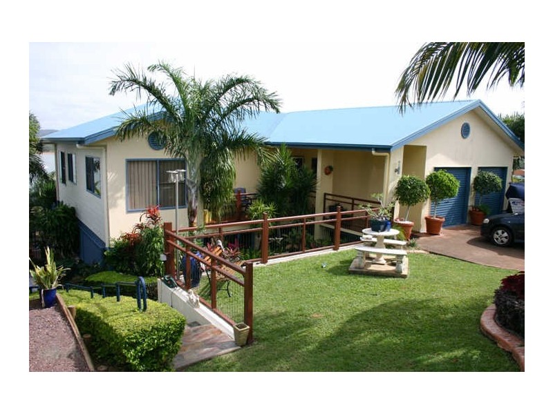 31 Captain Blackwood Drive, Sarina Beach QLD 4737