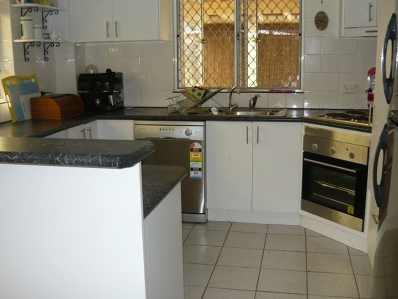 75 Zelma Street, Grasstree Beach QLD 4740