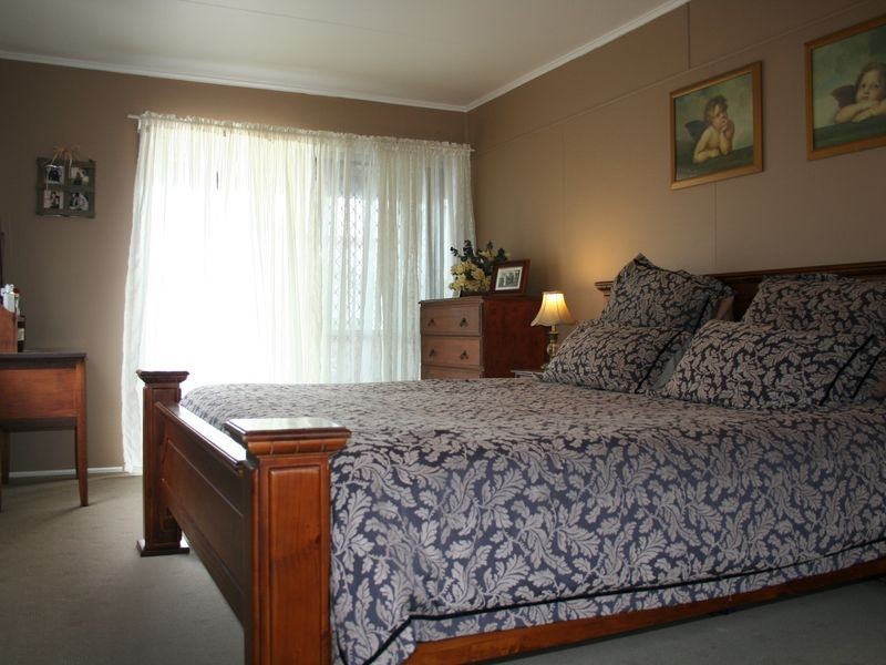 75 Zelma Street, Grasstree Beach QLD 4740