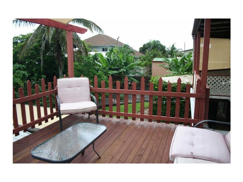 75 Zelma Street, Grasstree Beach QLD 4740