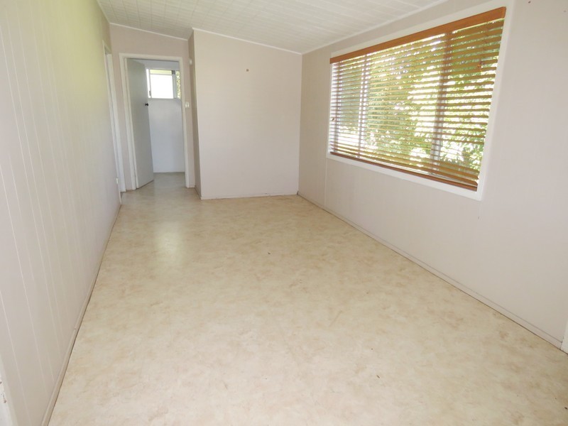38 Beach Road, Sarina QLD 4737