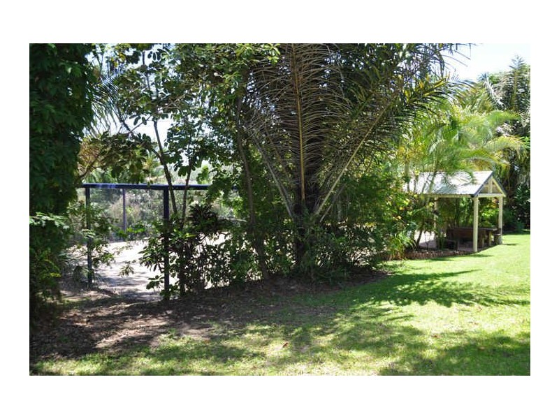 5 Lamberts Road, Sarina QLD 4737