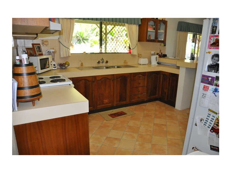 5 Lamberts Road, Sarina QLD 4737