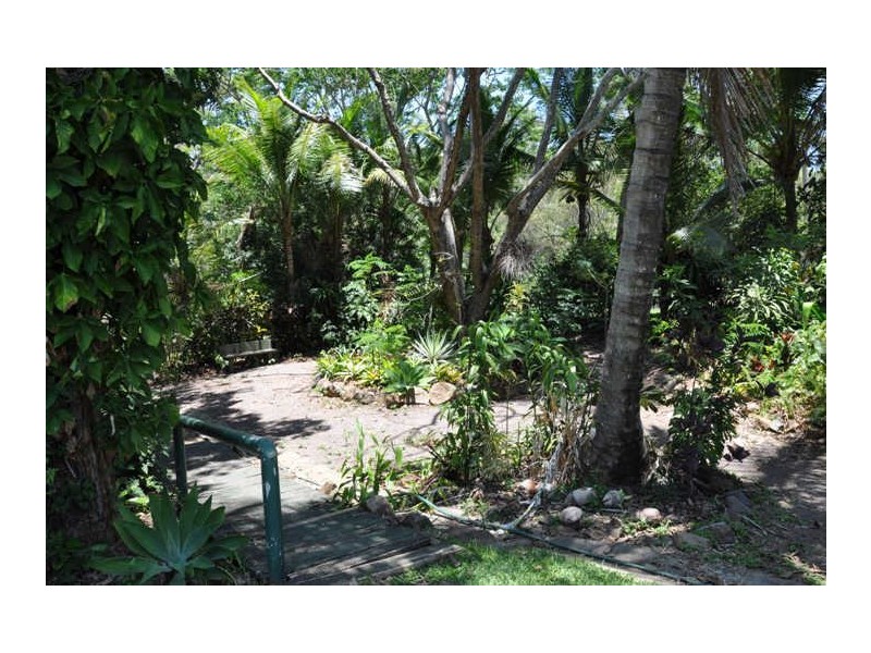 5 Lamberts Road, Sarina QLD 4737