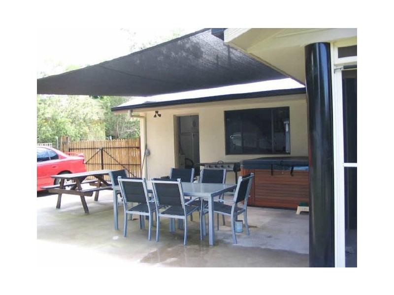 9 Crescent, Armstrong Beach QLD 4737