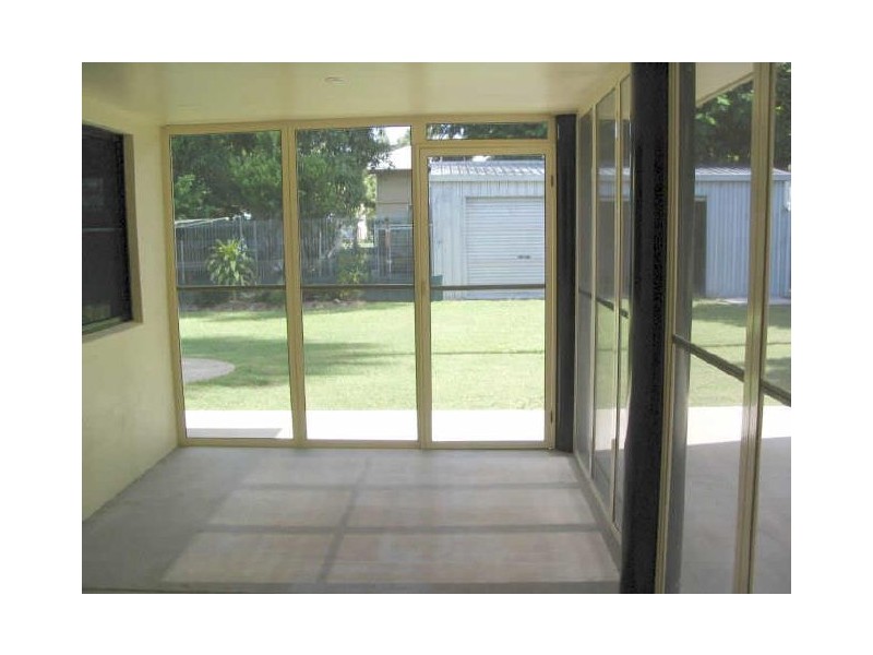 9 Crescent, Armstrong Beach QLD 4737