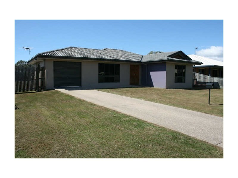 22 SWAN, Armstrong Beach QLD 4737