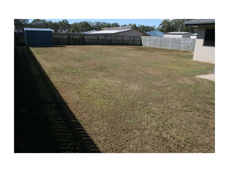 22 SWAN, Armstrong Beach QLD 4737