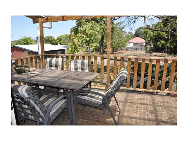 7 Venton Street, Sarina QLD 4737