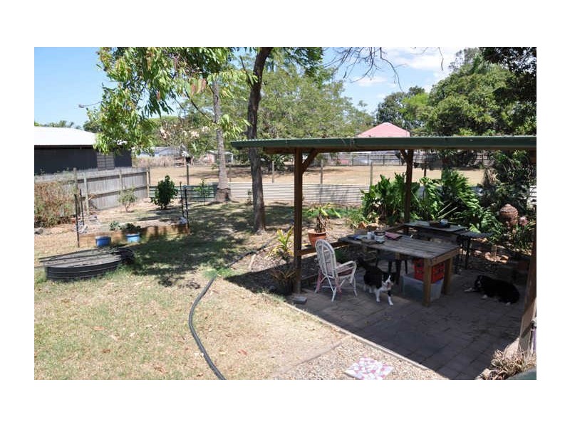 7 Venton Street, Sarina QLD 4737