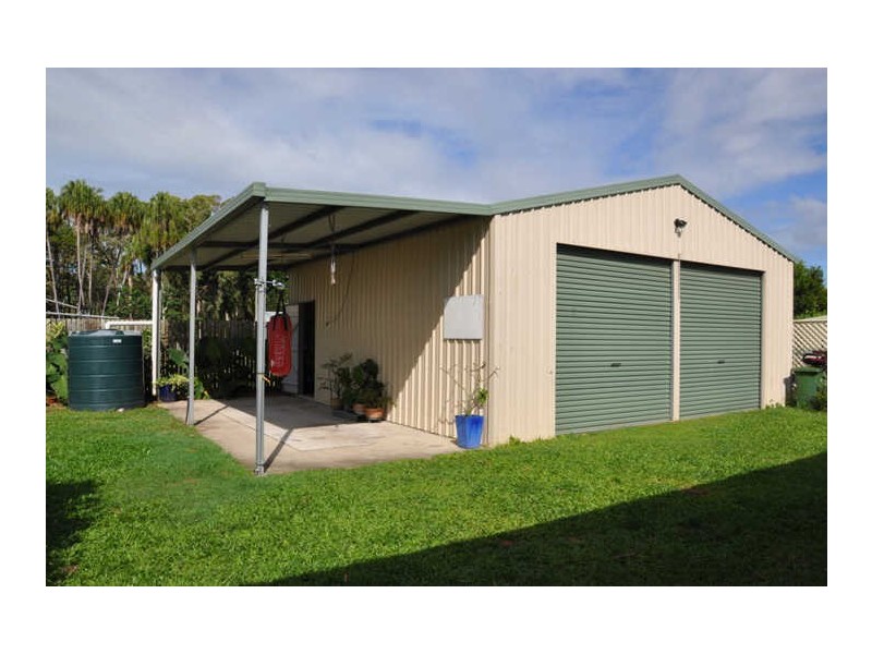 6 Swan Street, Armstrong Beach QLD 4737