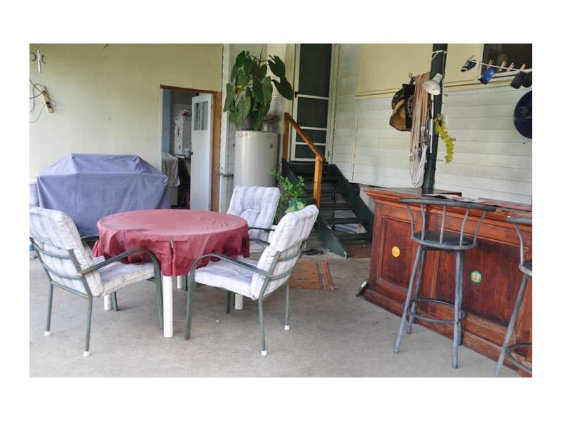 6 Swan Street, Armstrong Beach QLD 4737