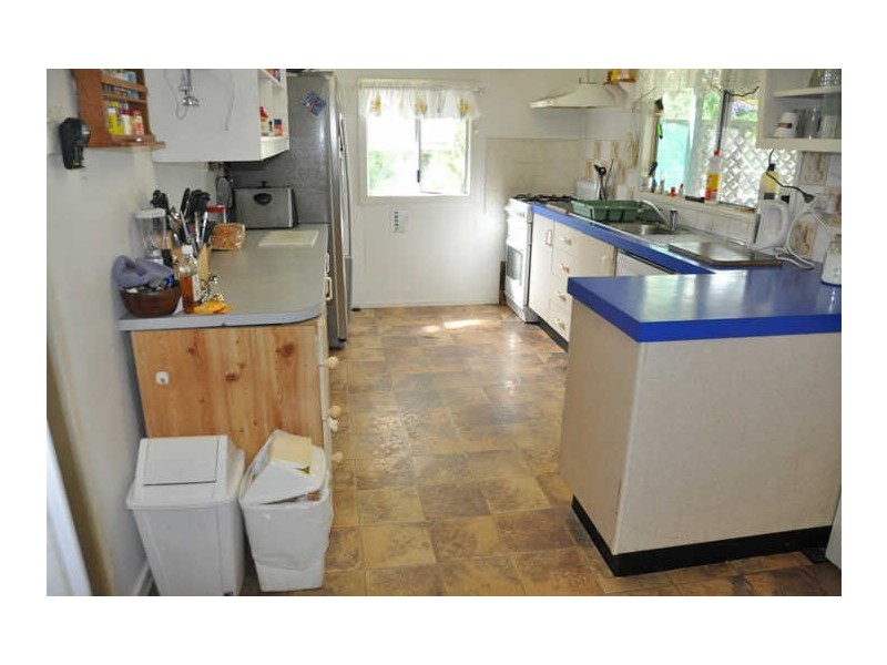 6 Swan Street, Armstrong Beach QLD 4737